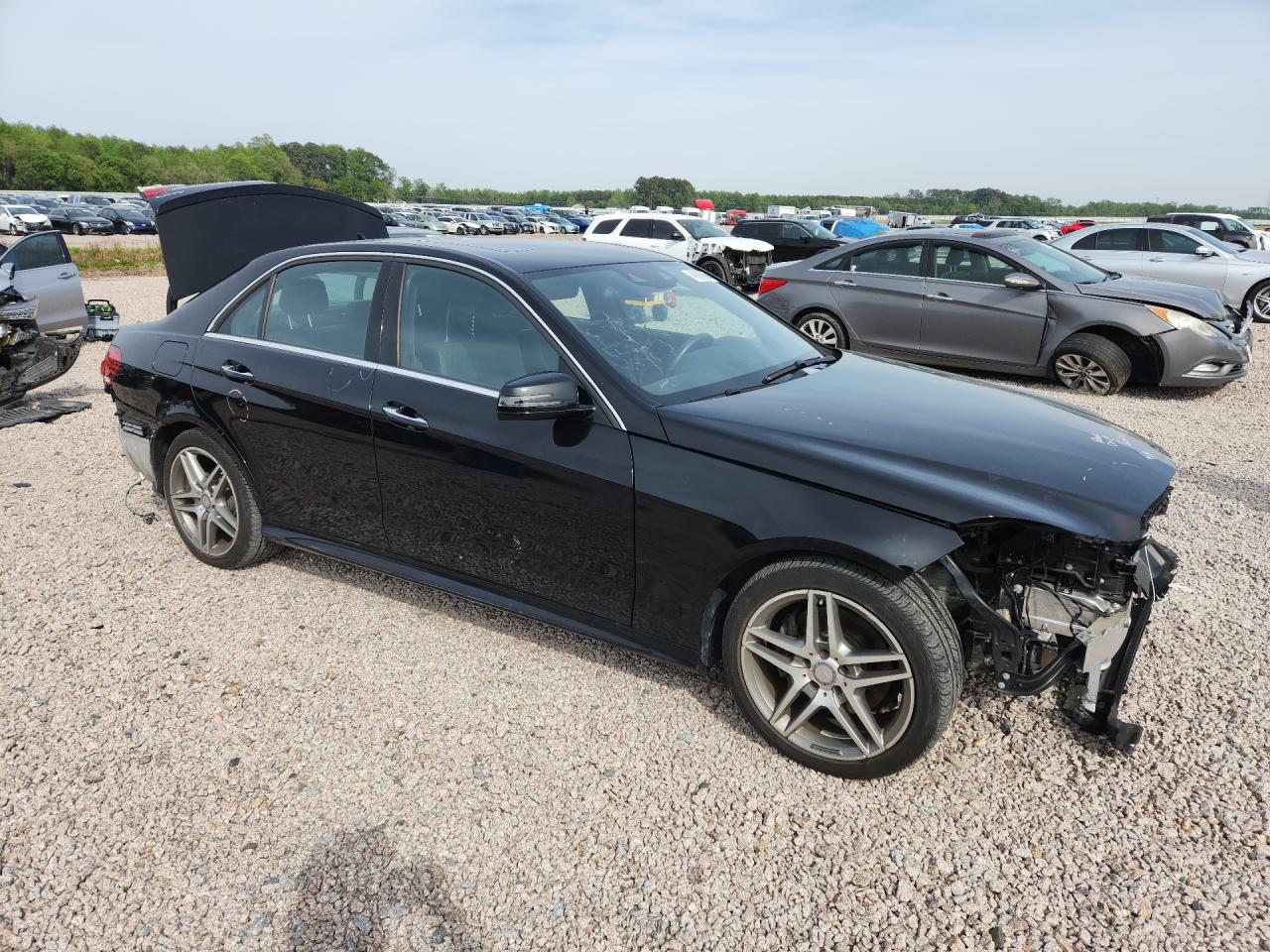 2016 Mercedes-Benz E-class VIN WDDHF6HB2GB176286 photo 4