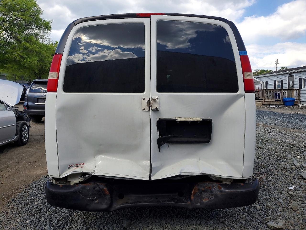 2010 CHEV Express VIN 1GCUGADX1A1163665 photo 6