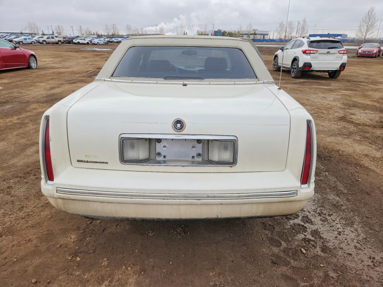 1997 Cadillac Deville VIN 1G6KD52YXVU218172 photo 6