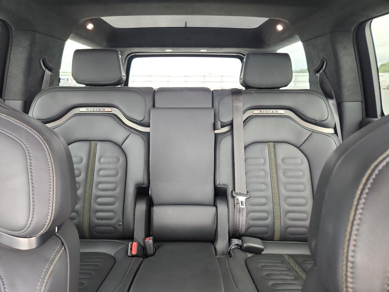 2023 RIVIAN Ris VIN 7PDSGABAXPN010167 photo 10