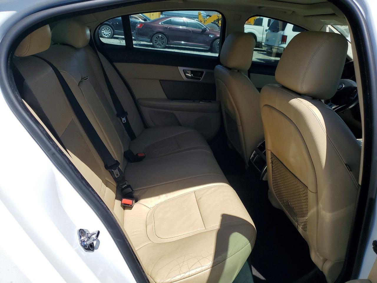 2015 Jaguar Xf VIN SAJWA0FS8FPU78748 photo 10