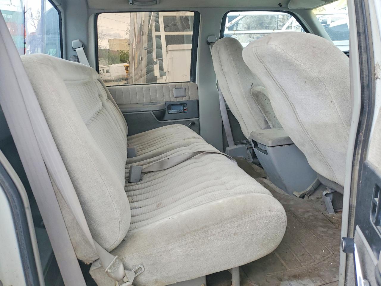 1992 Chevrolet Gmt VIN 1GCHC33N9NJ319367 photo 11