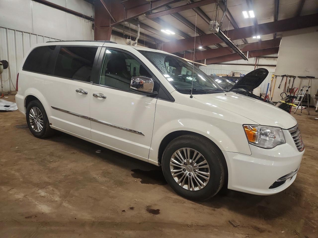 2013 Chrysler Minivan VIN 2C4RC1CG2DR714866 photo 4