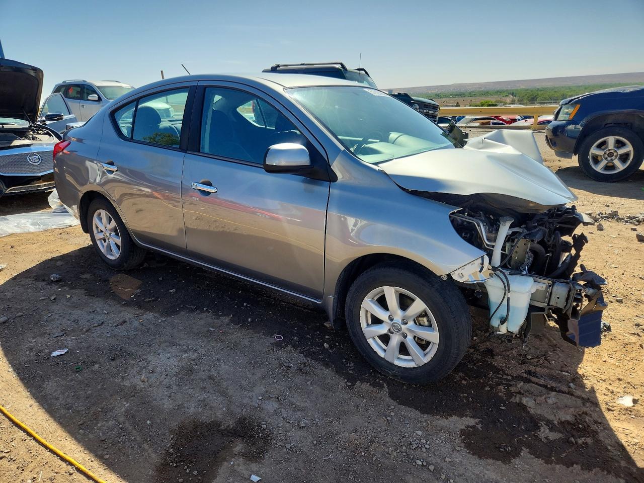 2014 Versa VIN 3N1CN7AP7EL820351 photo 4