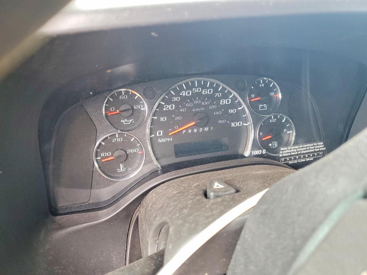 2025 Chevrolet Express VIN 1GCWGAFP2S1160118 photo 9