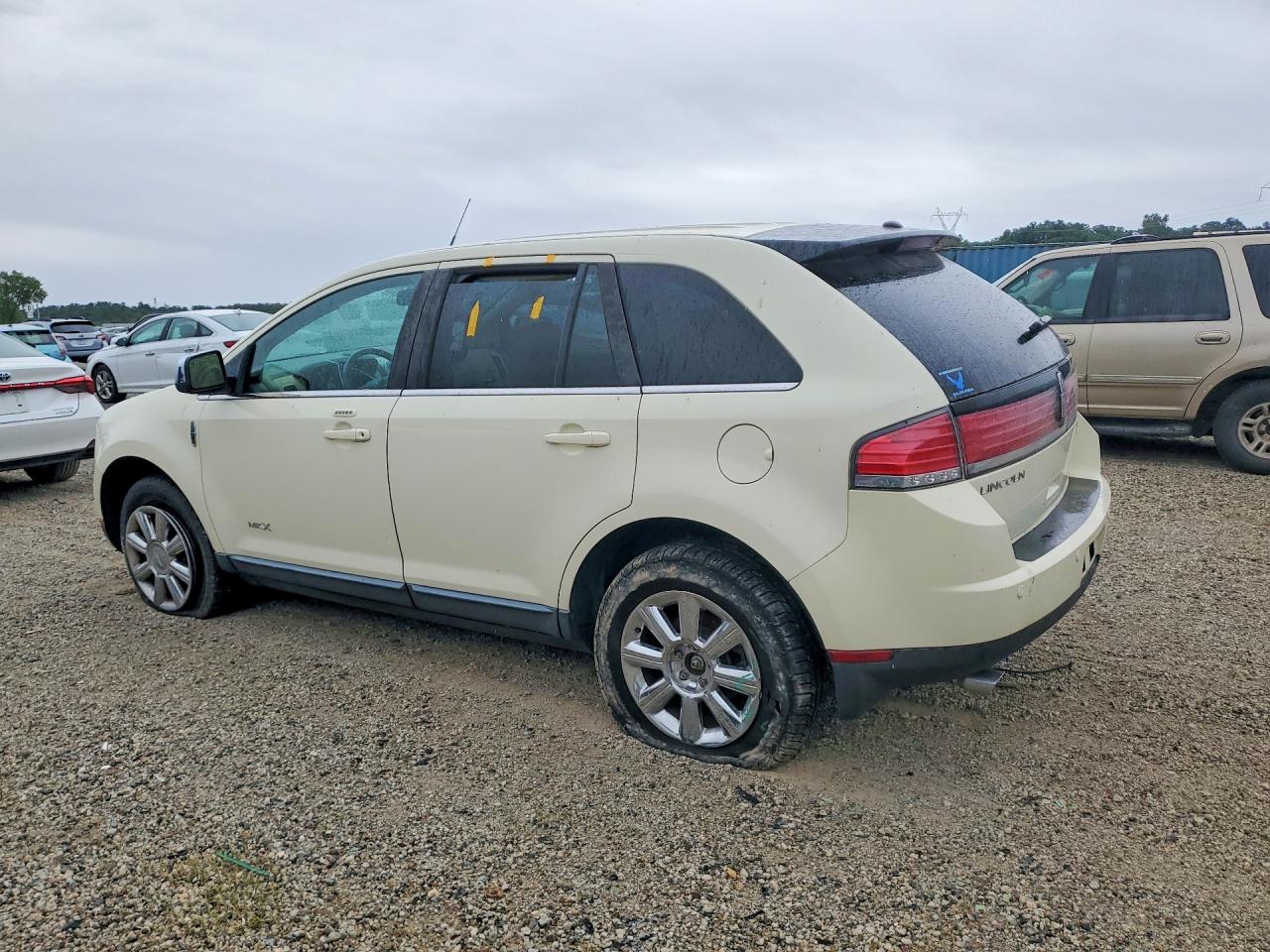 2008 LINCOLN Mkx VIN 2LMDU88C58BJ33334 photo 2
