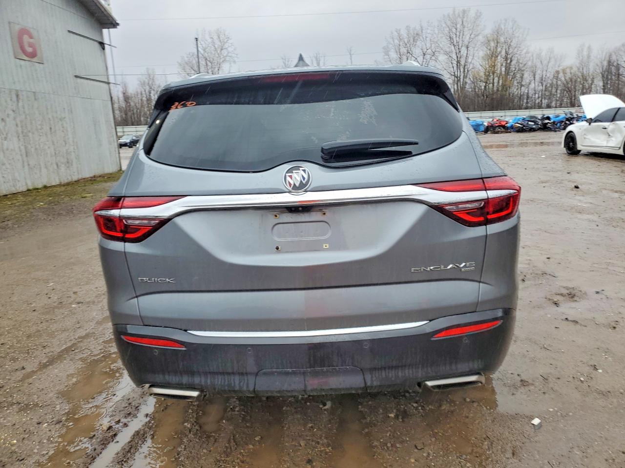2018 Buick Enclave VIN 5GAEVCKW5JJ171639 photo 6