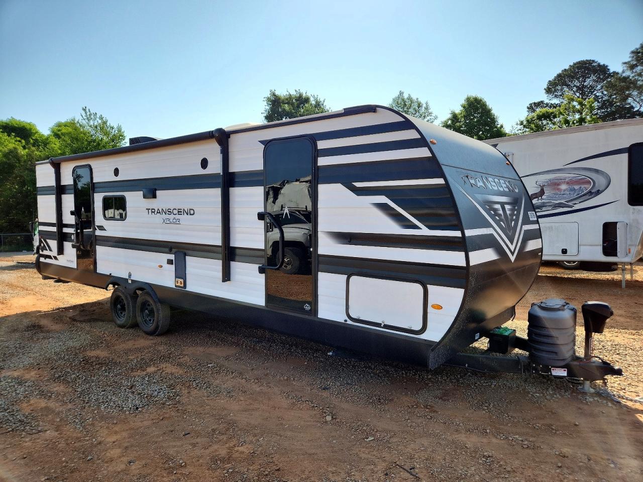 2024 GRAND Transcend VIN 573TT3321R8830822 photo 1