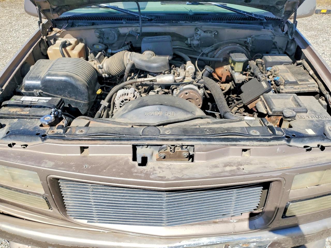 1996 GMC Yukon VIN 1GKEK13R3TJ737308 photo 12