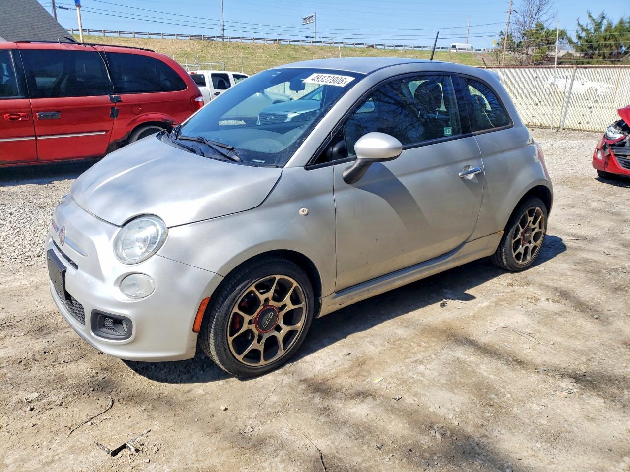 2014 Fiat 500 VIN 3C3CFFBRXET194738 photo 1