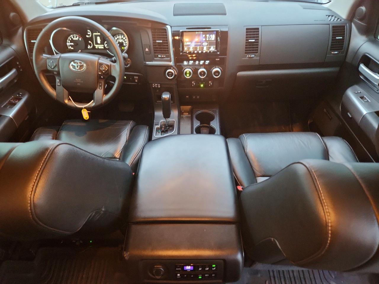 2021 Toyota Sequoia VIN 5TDHY5A11MS075874 photo 8