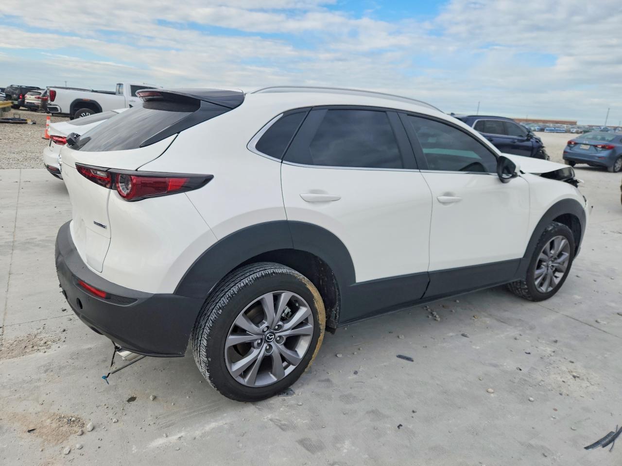 2023 Mazda Cx30 VIN 3MVDMBCM7PM587061 photo 3