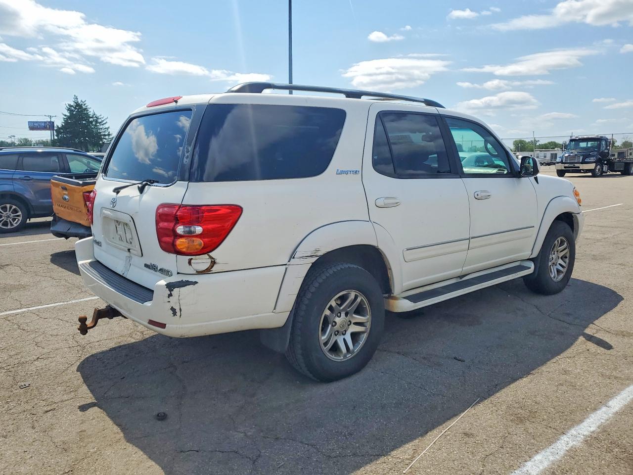 2004 Toyota Sequoia VIN 5TDBT48A94S221135 photo 3