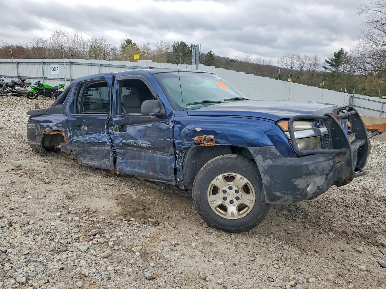 2002 CHEV Avalanche VIN 3GNEK13T92G173985 photo 4