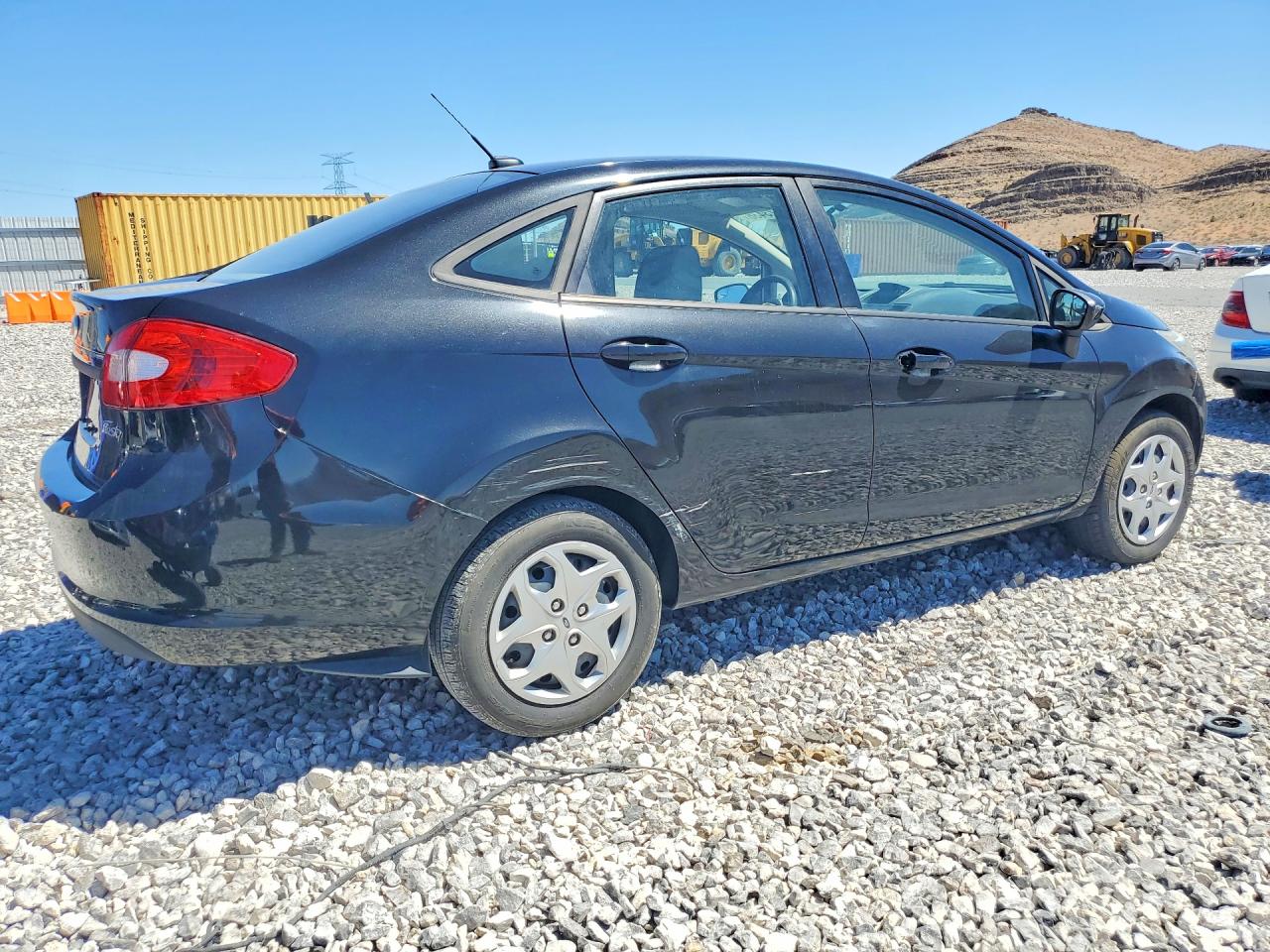 2011 Fiesta VIN 3FADP4AJ1BM225593 photo 3