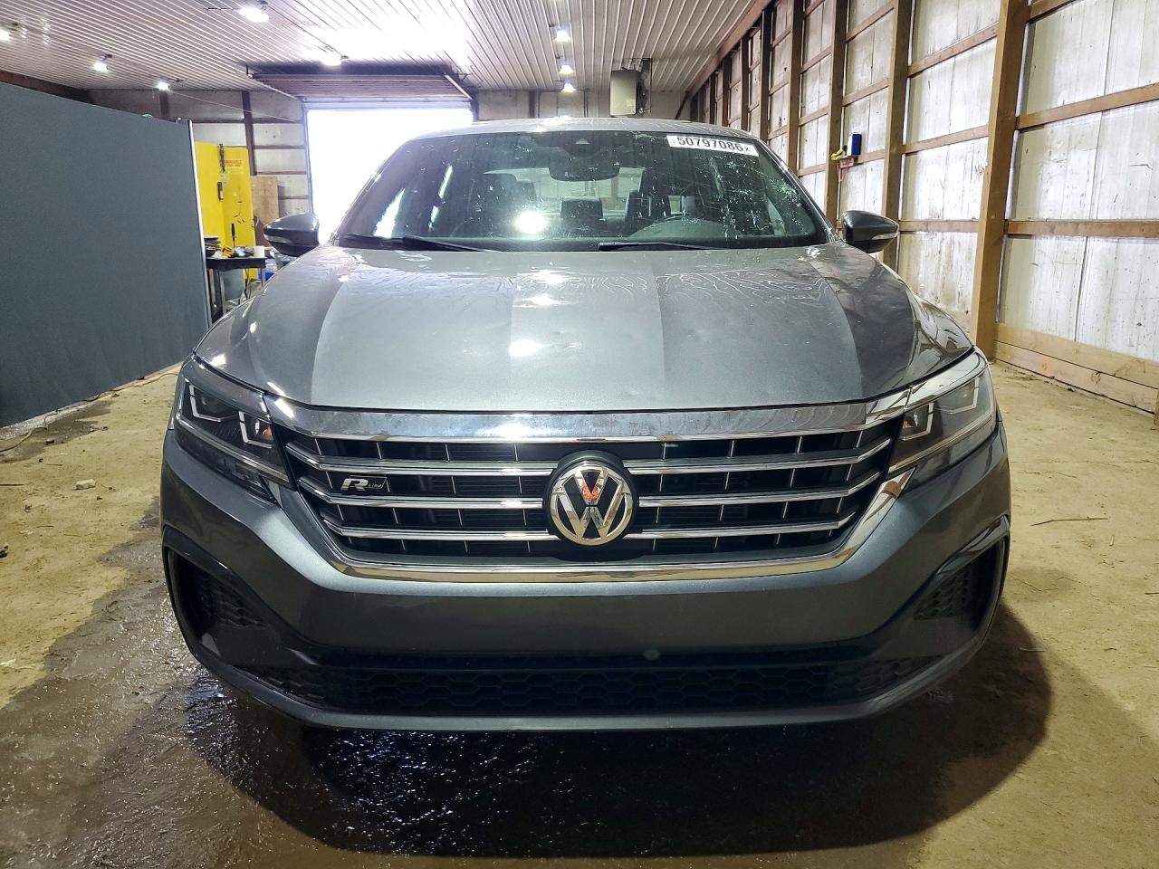 2021 Volkswagen Passat VIN 1VWMA7A31MC005550 photo 5
