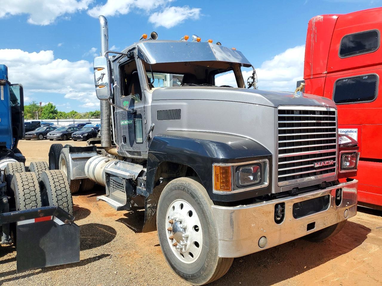 2020 MACK All other VIN 1M1PN4GY2LM005989 photo 1