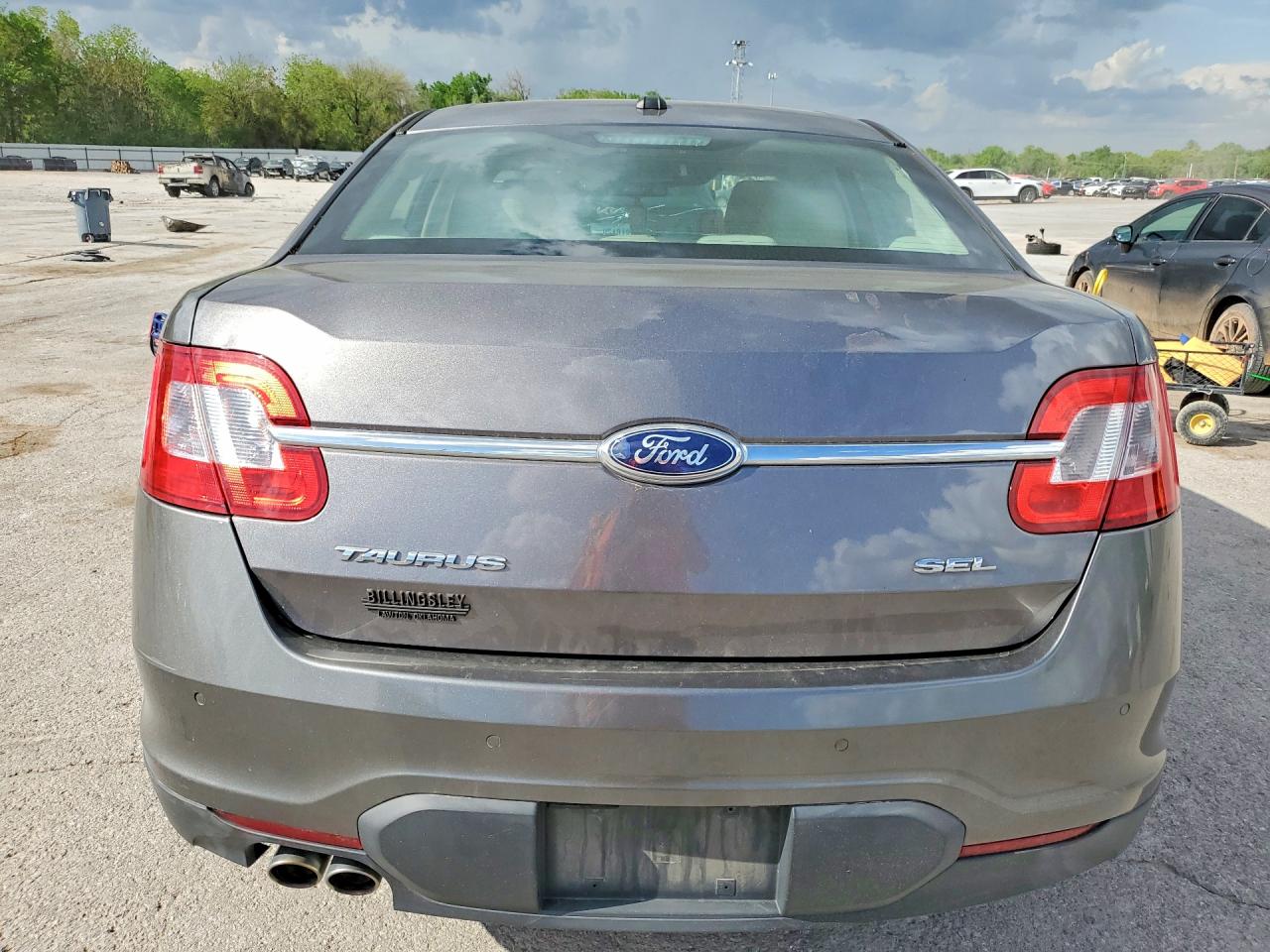 2011 Ford Taurus VIN 1FAHP2EW7BG123754 photo 6