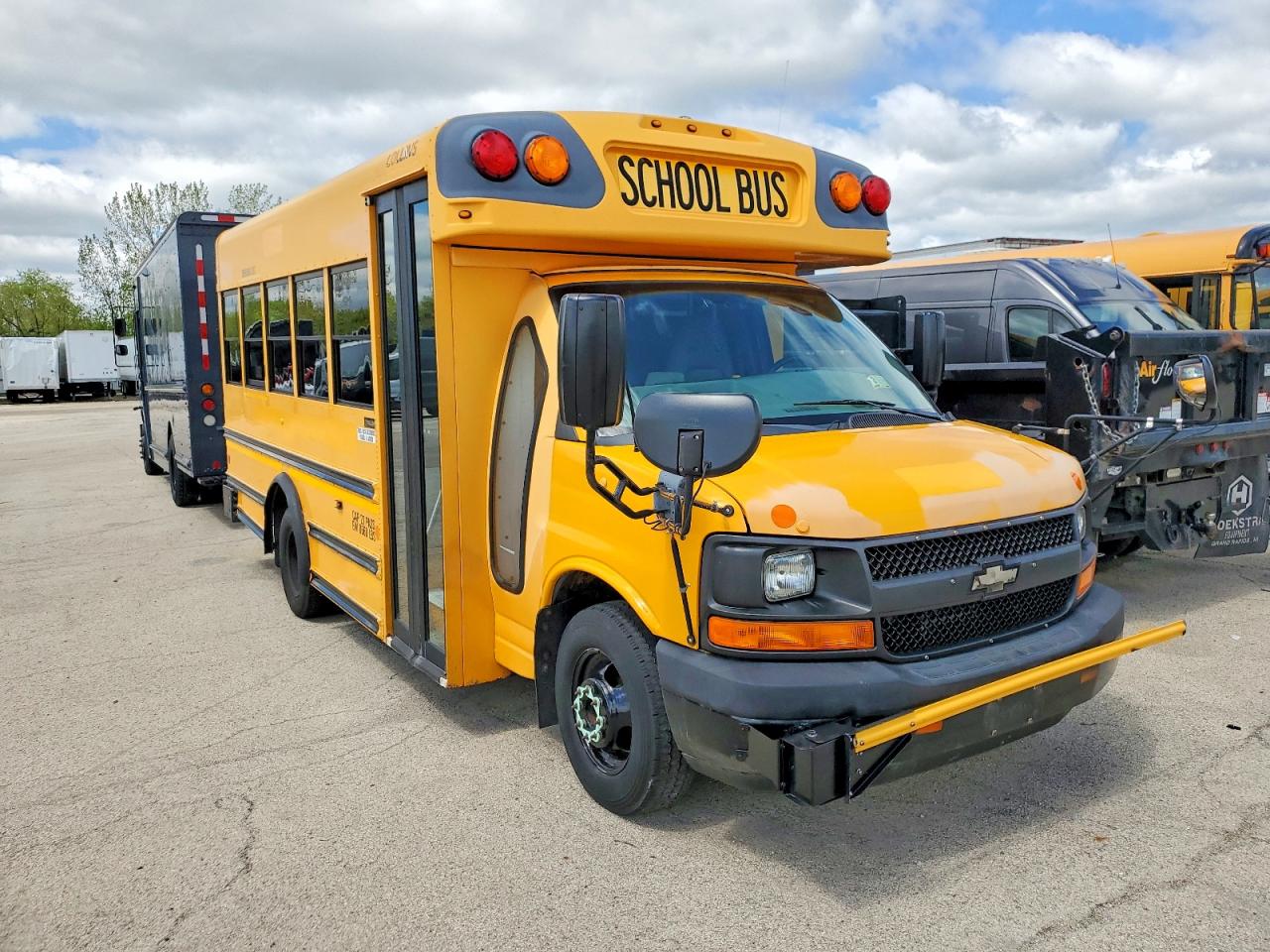 2010 THOMAS Express VIN 1GB6G2A66A1134306 photo 1