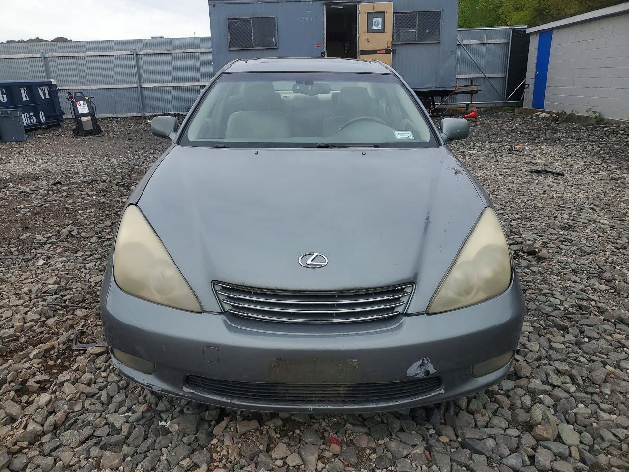 2004 LEXUS Es330 VIN JTHBA30G640005602 photo 5