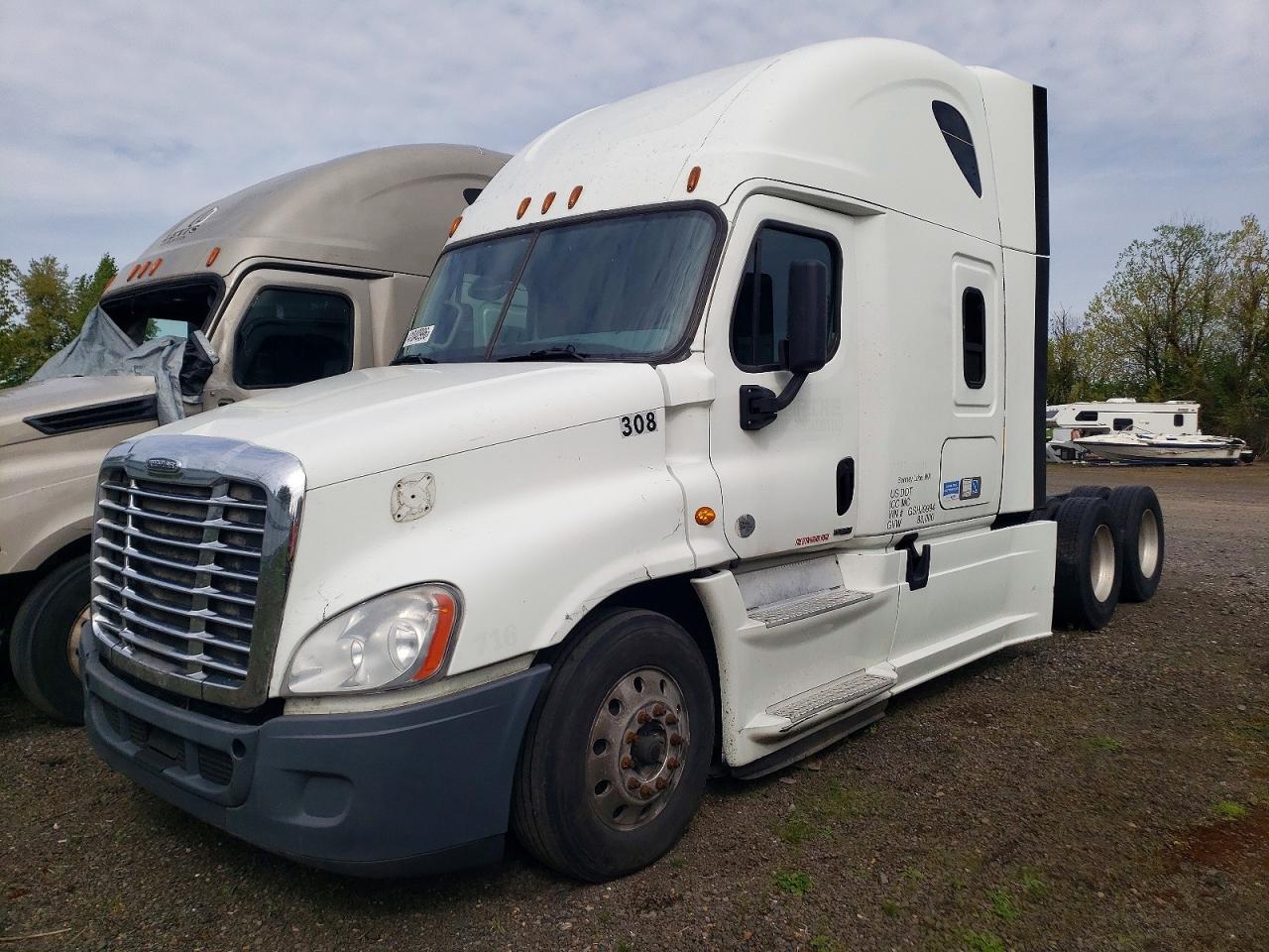 2016 FREIGHTLINER All other VIN 3AKJGLD54GSHJ9994 photo 2