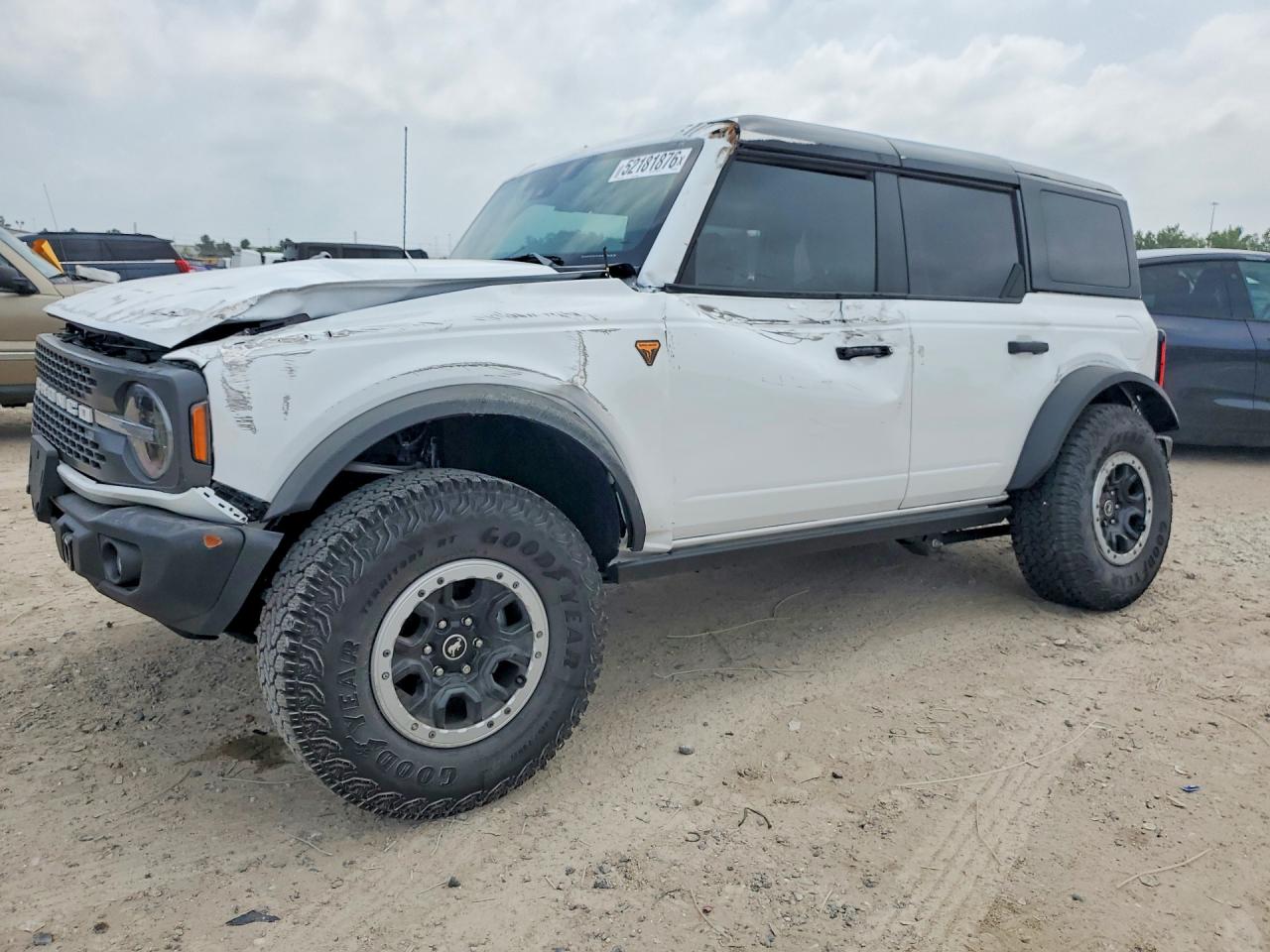 2025 Ford Bronco bad VIN 1FMEE9BP0SLB27558 photo 1