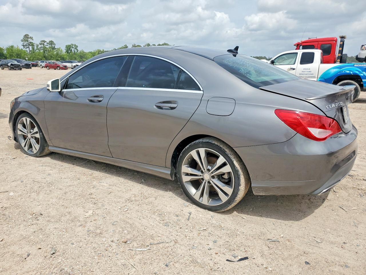 2017 Mercedes-Benz Cla-class VIN WDDSJ4EB1HN400581 photo 2