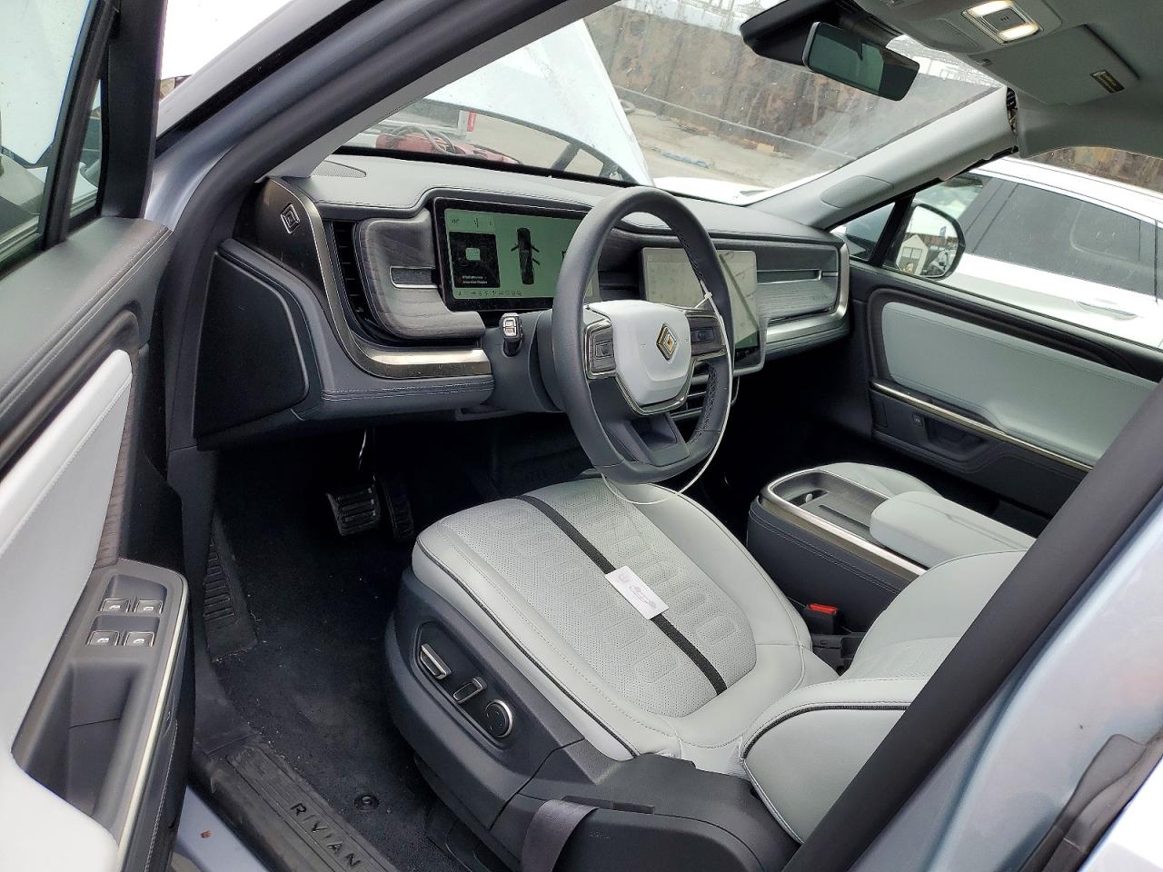 2025 Rivian Ris VIN 7PDSGBBA2SN072323 photo 8
