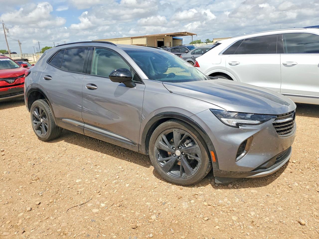 2021 Buick Envision VIN LRBFZNR48MD063119 photo 4
