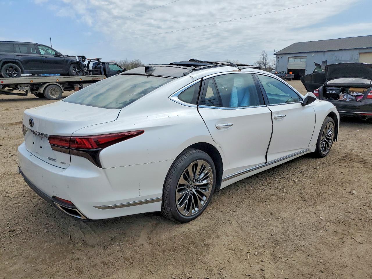 2022 Ls500 VIN JTHG5LGF4N5010874 photo 3