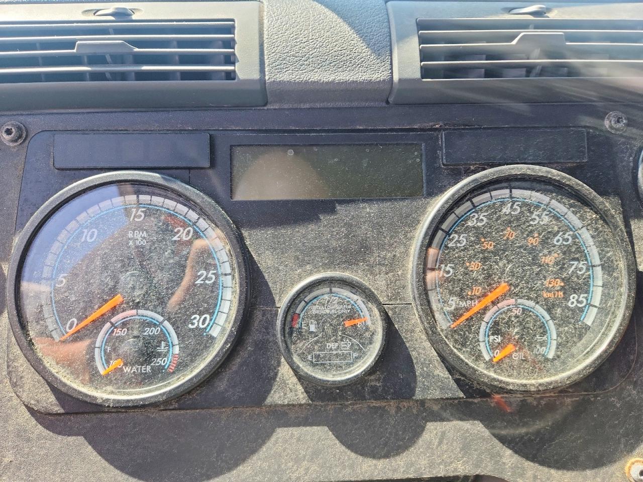 2015 FREIGHTLINER All other VIN 1FUJGLD65FLGJ1340 photo 8