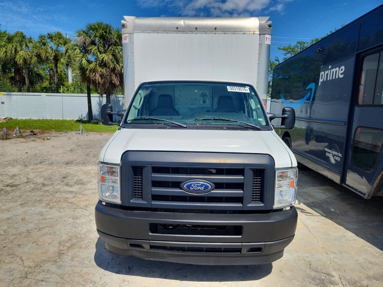 2022 Ford Econoline VIN 1FDXE4FN5NDC09840 photo 5