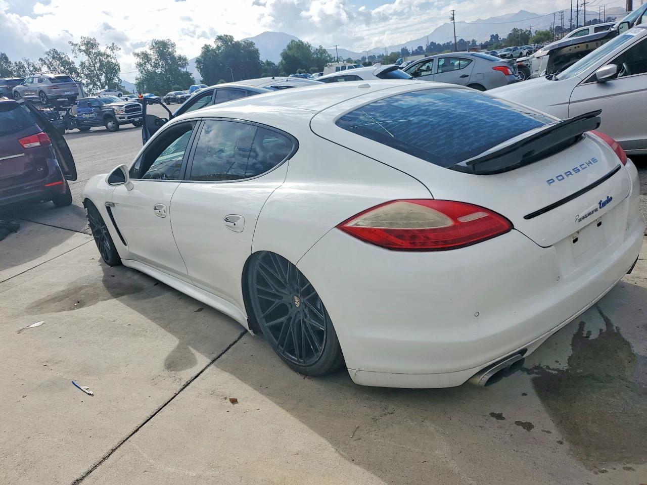 2011 Porsche Panamera VIN WP0AC2A72BL091017 photo 2