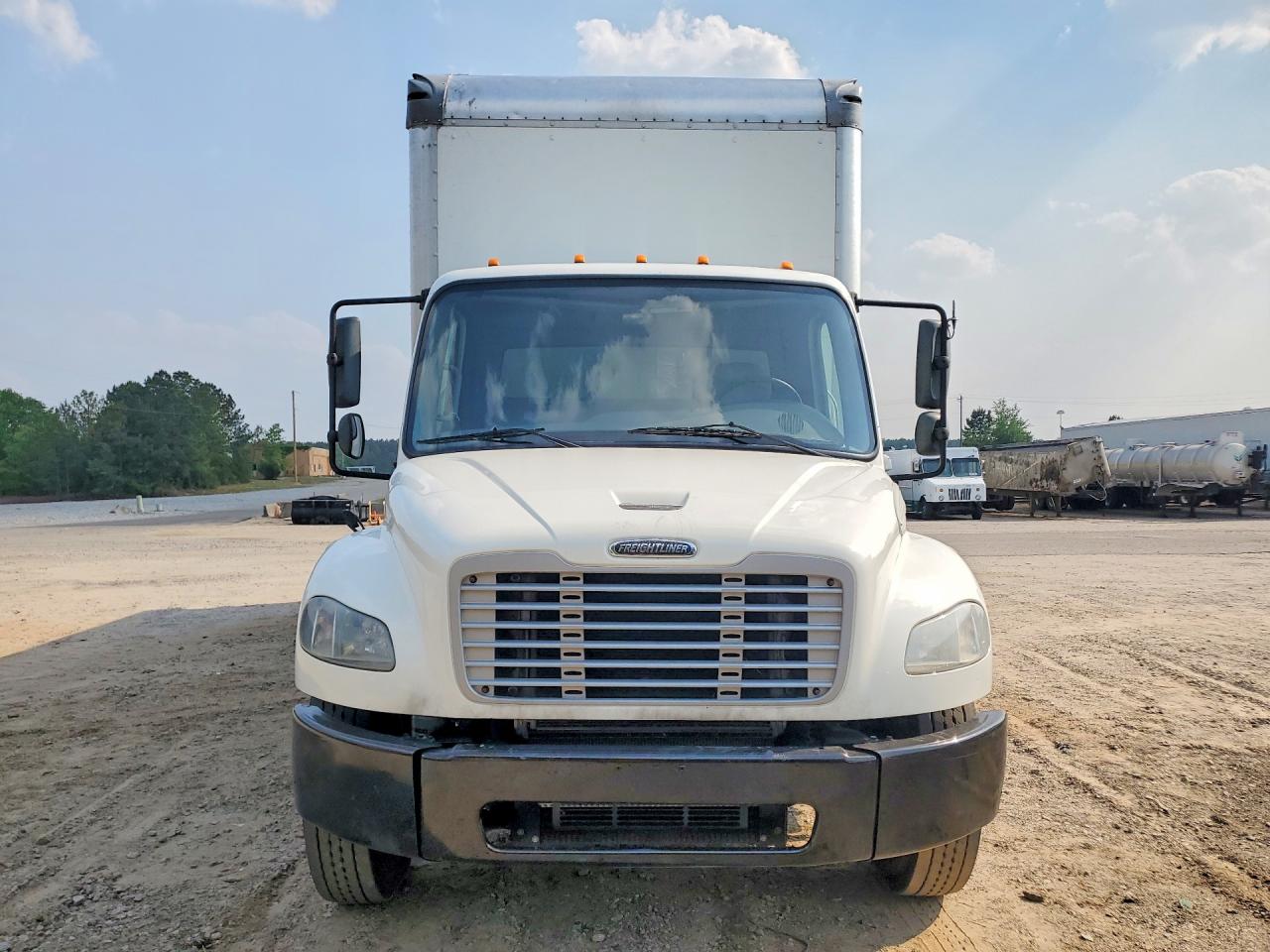2019 FREIGHTLINER All other VIN 3ALACWFC5KDKT2155 photo 5