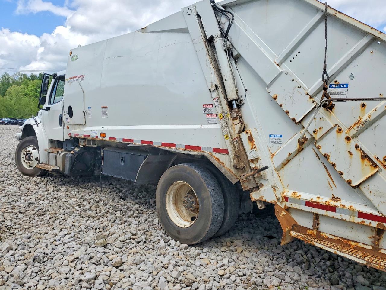 2020 FREIGHTLINER All other VIN 3ALACYFE7LDMD6529 photo 3