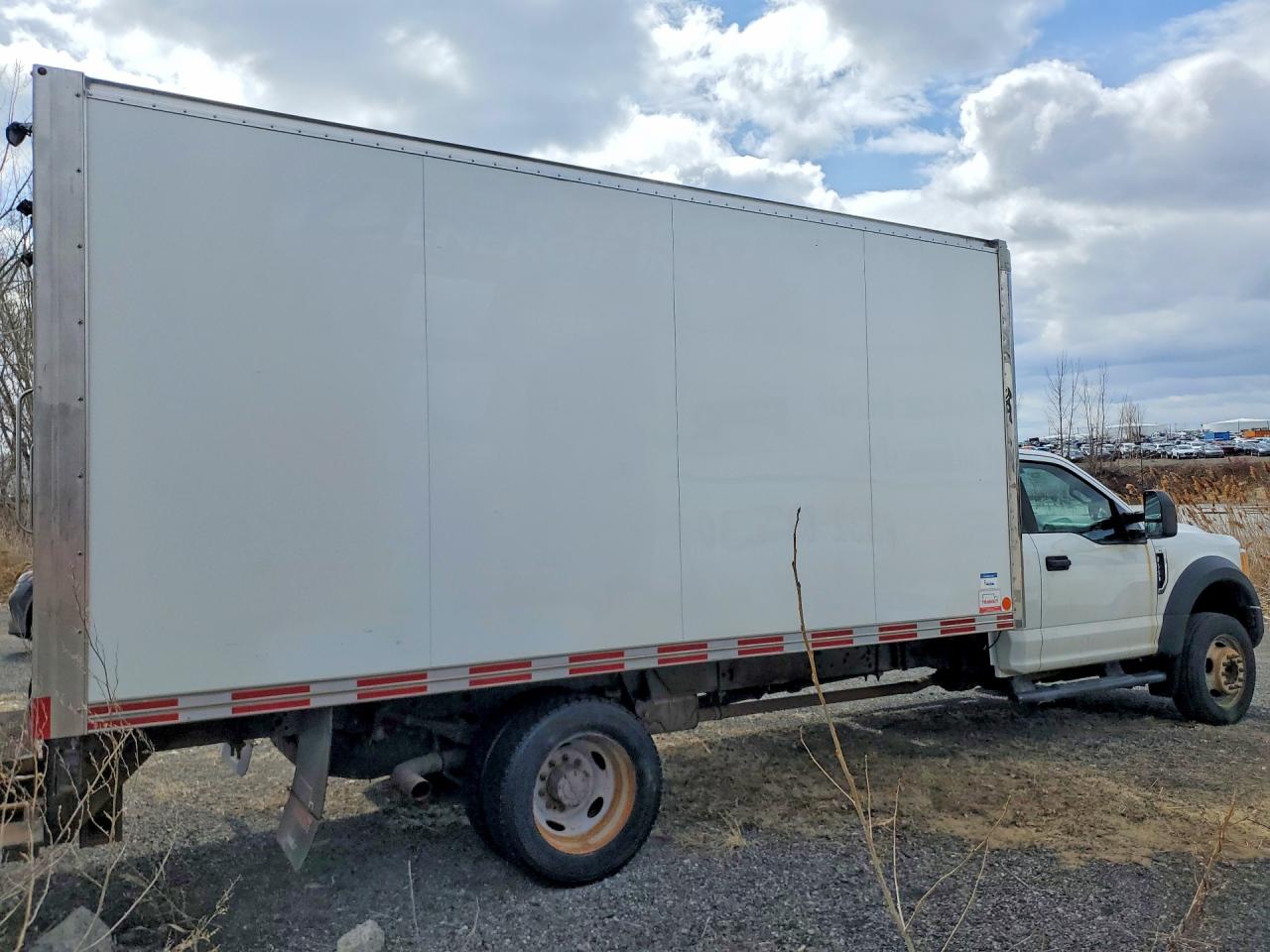 2017 Ford F550 VIN 1FDUF5GY2HEC70432 photo 3