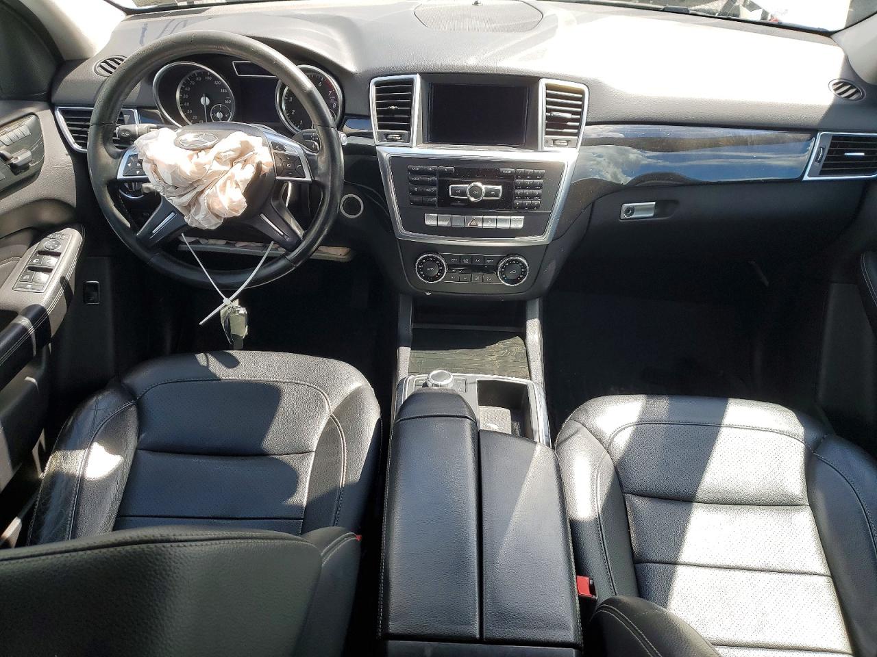 2015 Mercedes-Benz M-class VIN 4JGDA5HBXFA585007 photo 8