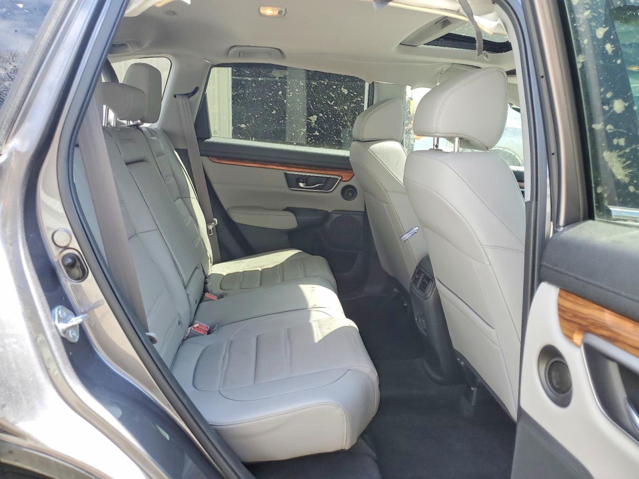 2019 Honda Crv VIN JHLRW2H80KX004655 photo 11