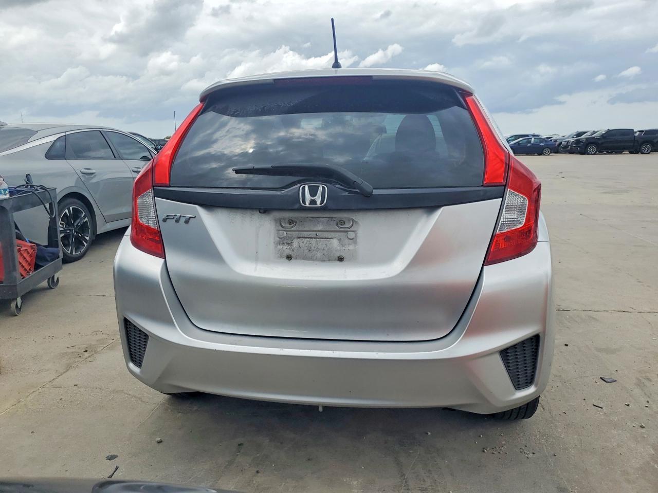 2016 Honda Fit lx VIN JHMGK5H55GX018225 photo 6