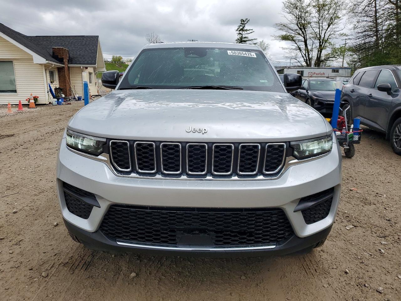 2025 Jeep Cherokee VIN 1C4RJHAG9SC308803 photo 5