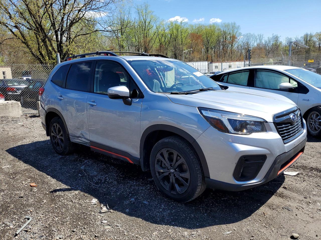 2021 Subaru Forester VIN JF2SKARC4MH464990 photo 4