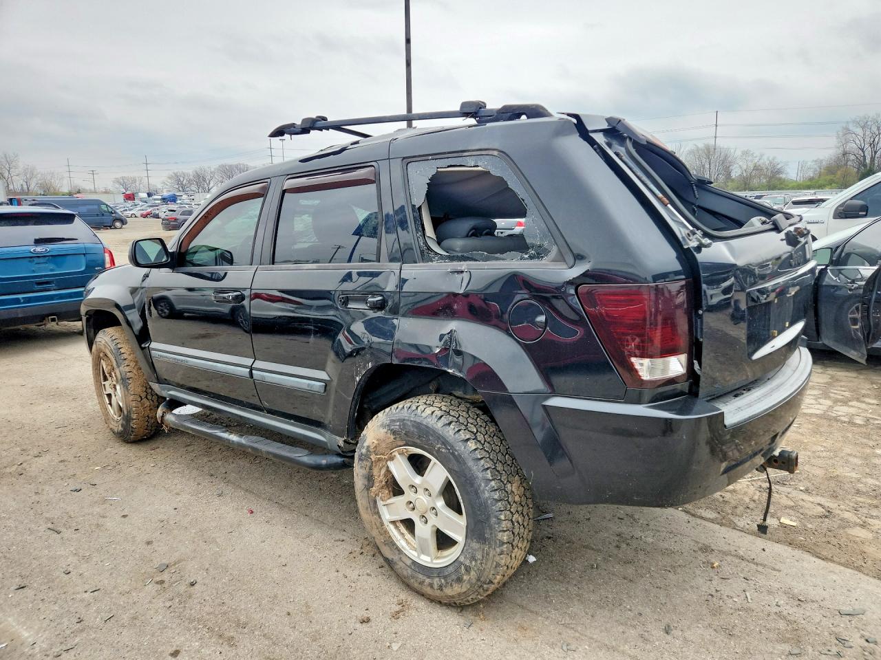 2007 Jeep Cherokee VIN 1J8HR48P77C548435 photo 2