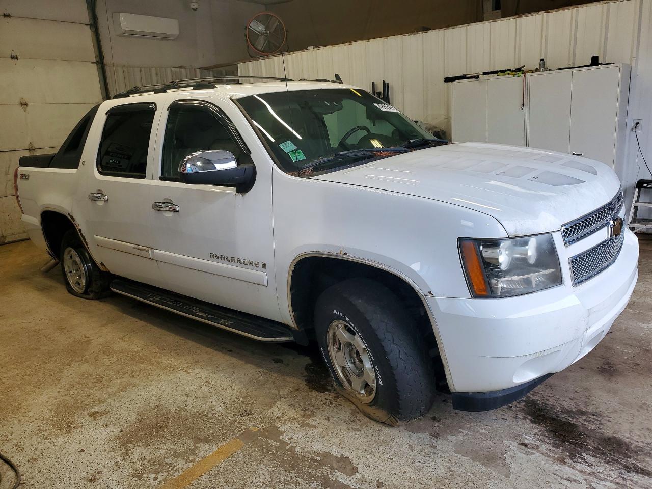 2007 CHEV Avalanche VIN 3GNFK12377G182360 photo 4