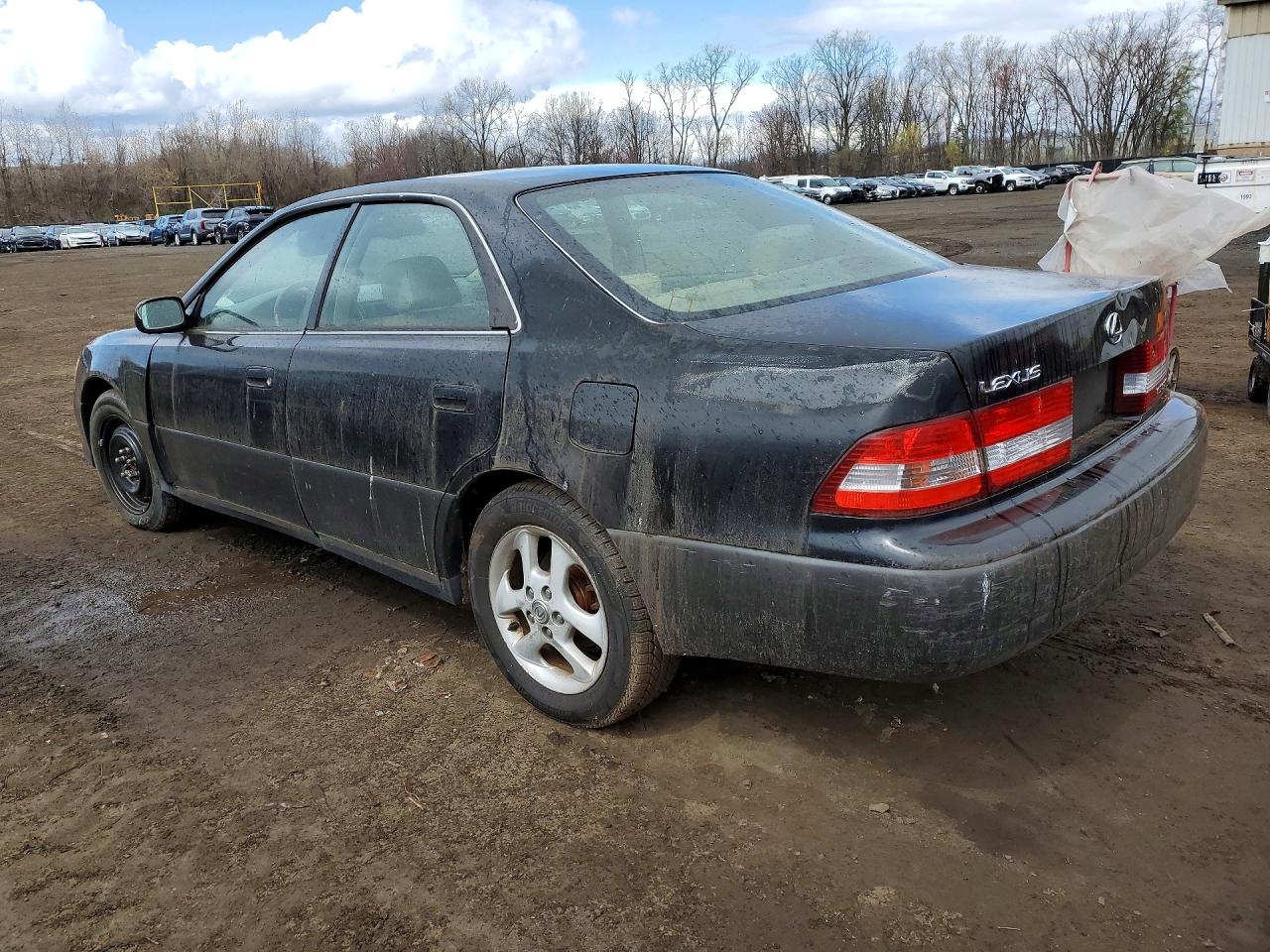 2001 Lexus Es300 VIN JT8BF28G815112309 photo 2