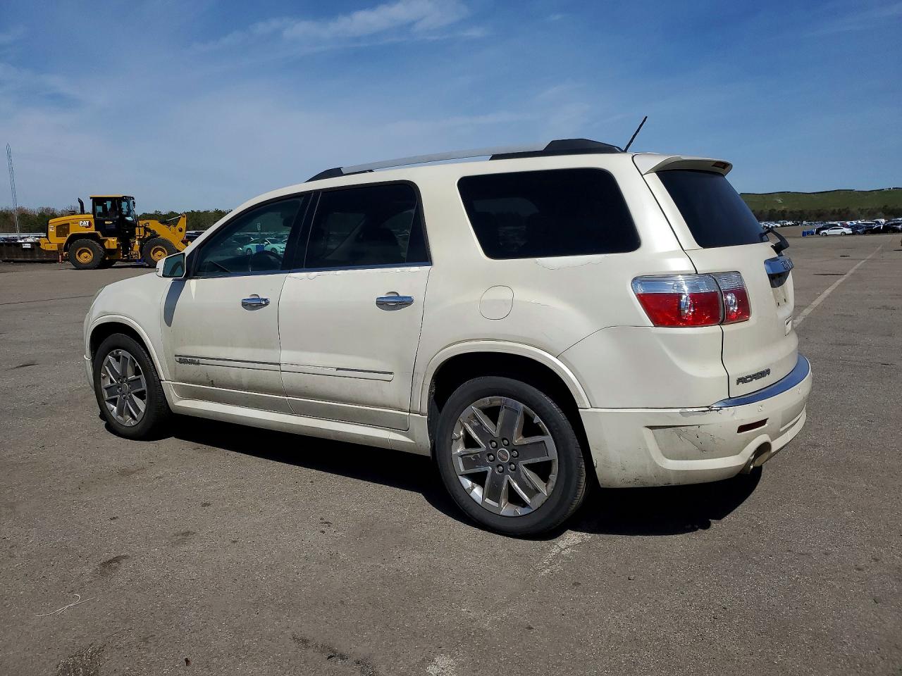 2011 GMC Acadia den VIN 1GKKRTED0BJ345459 photo 2
