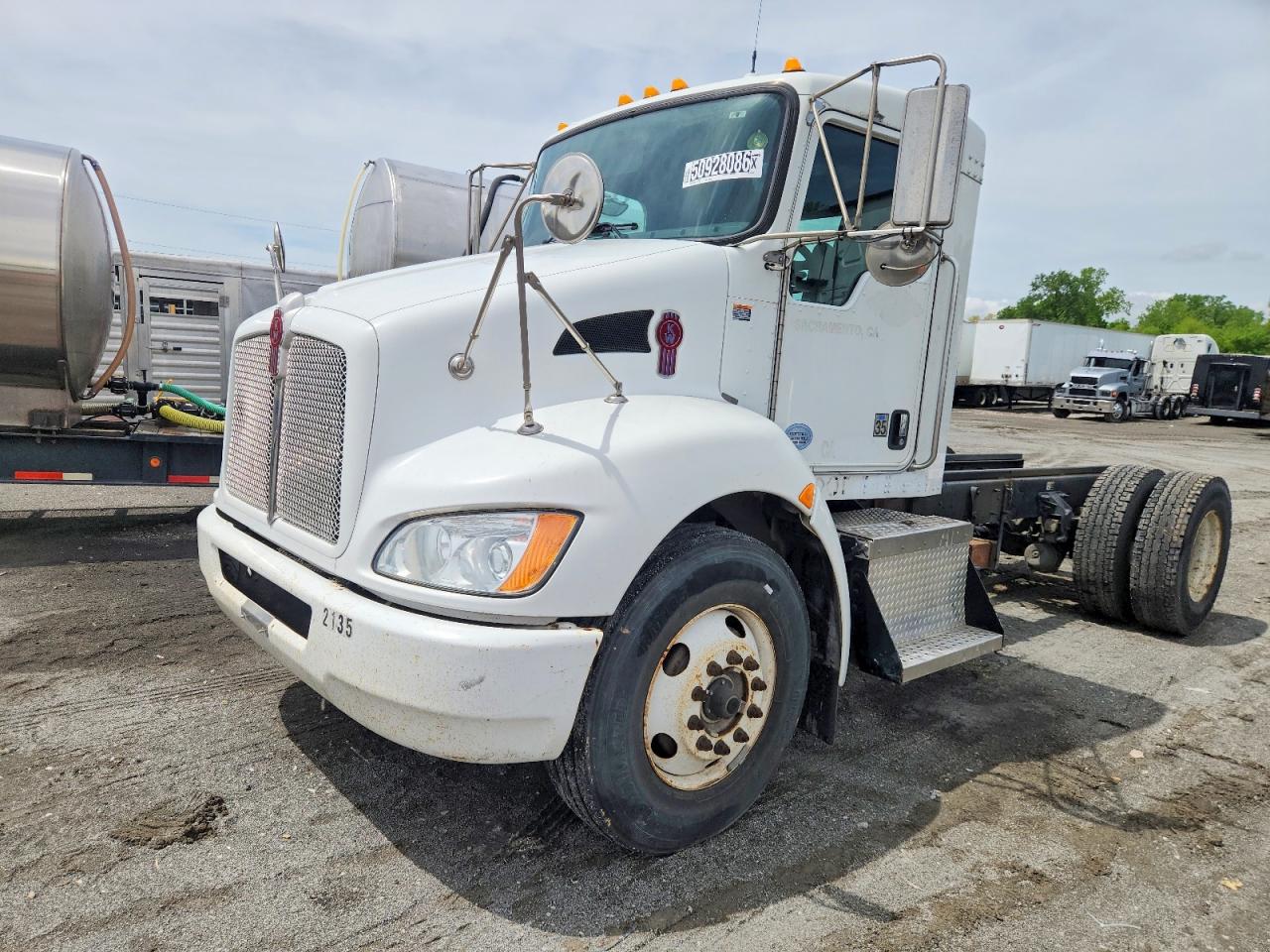 2013 KENWORTH All other VIN 2NKHHM7X2DM338996 photo 2