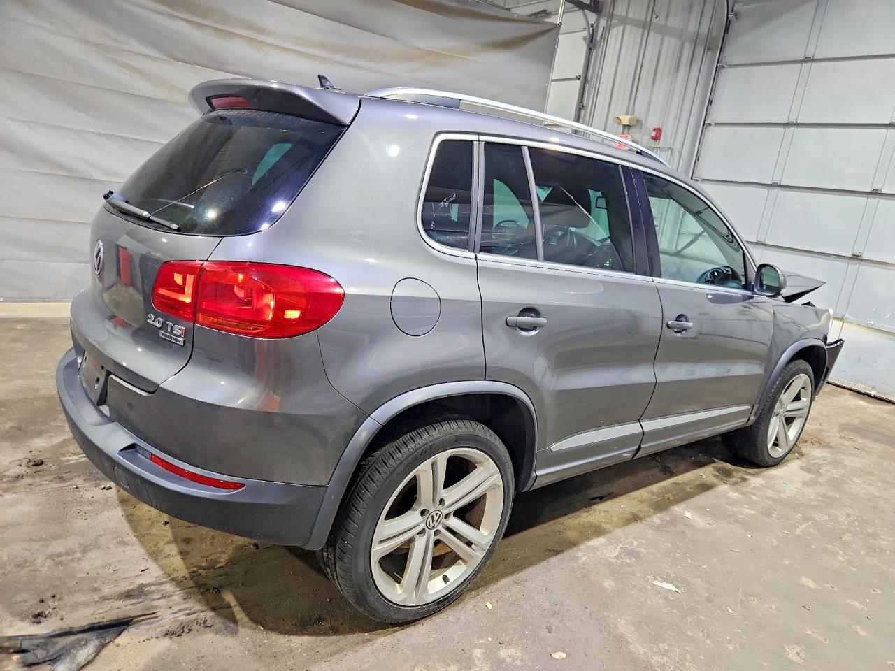 2014 VOLKSWAGEN Tiguan VIN WVGBV3AXXEW058799 photo 3