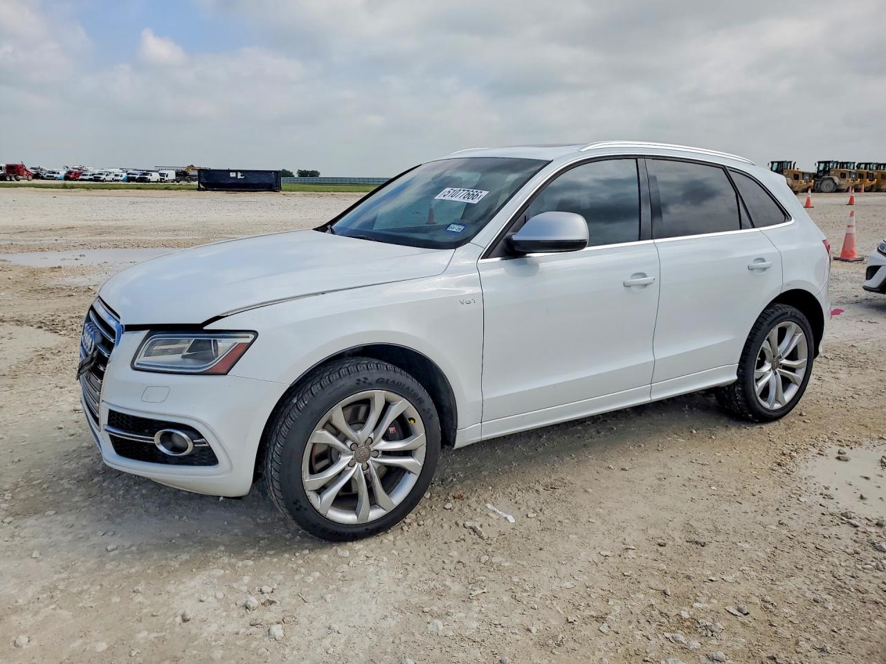 2014 Audi Sq5 VIN WA1CGAFP9EA058865 photo 1
