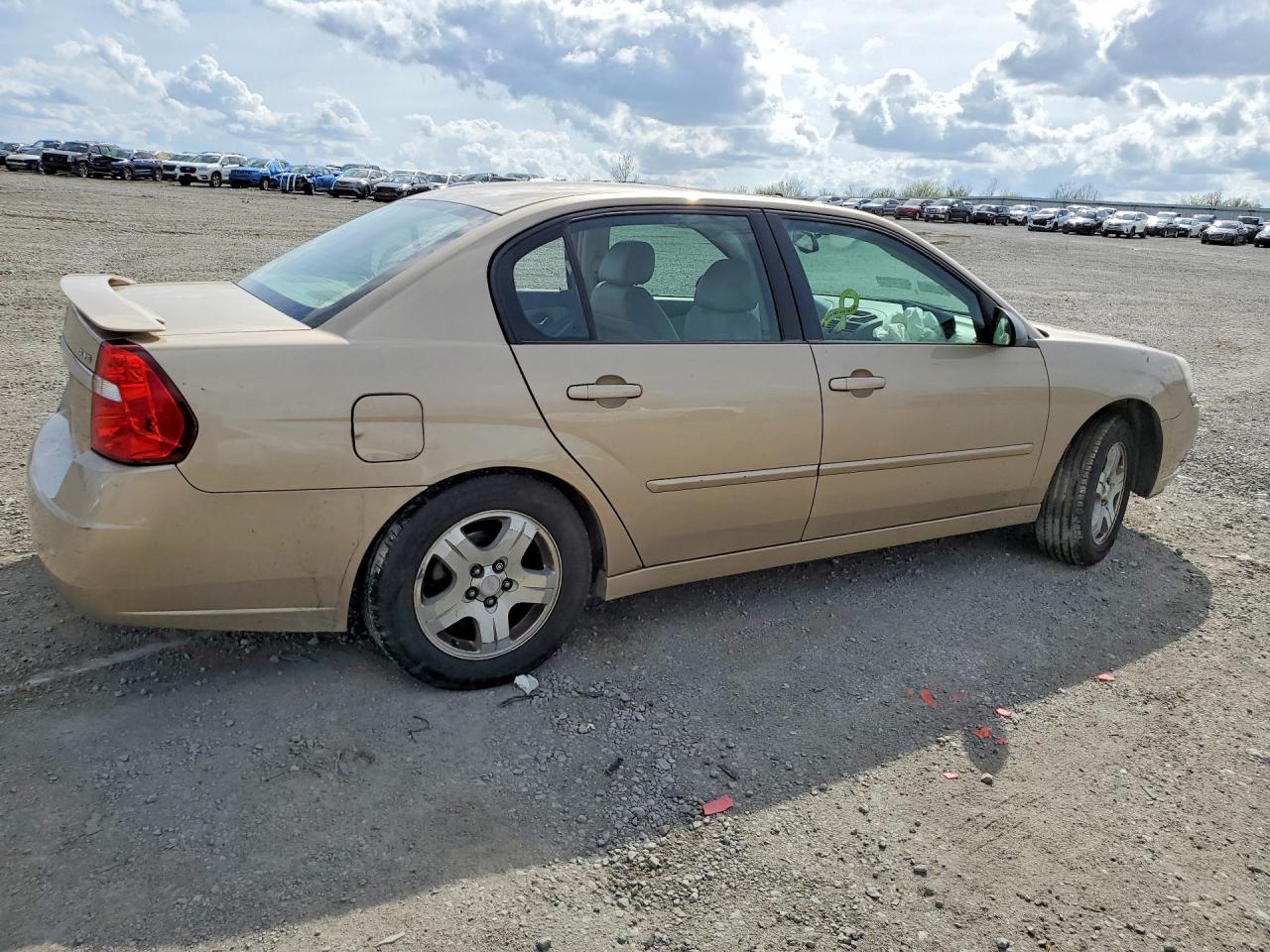 2004 Chevrolet Malibu VIN 1G1ZU54884F207594 photo 3