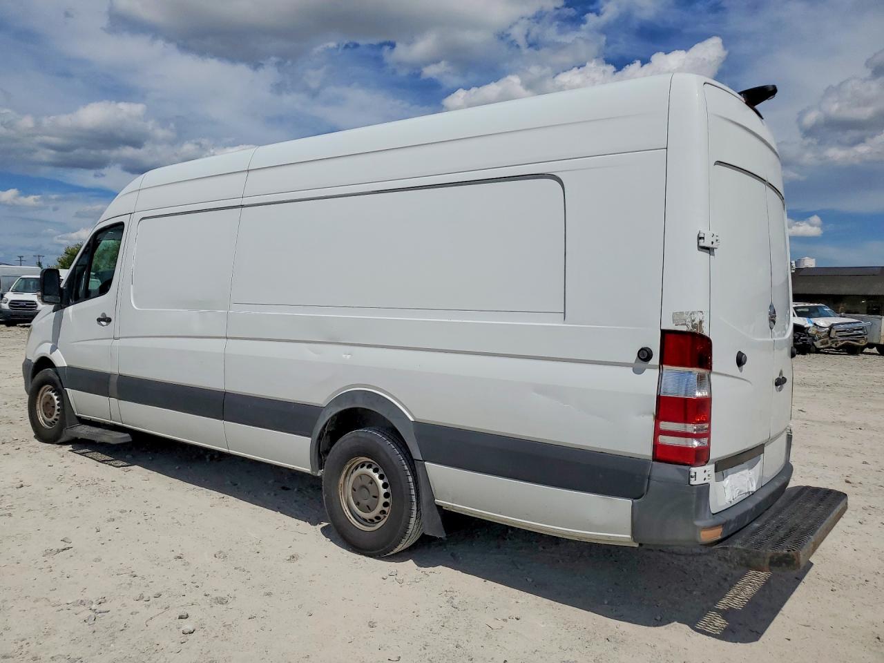 2014 FREIGHTLINER Sprinter VIN WDYPE8CC1E5845474 photo 2